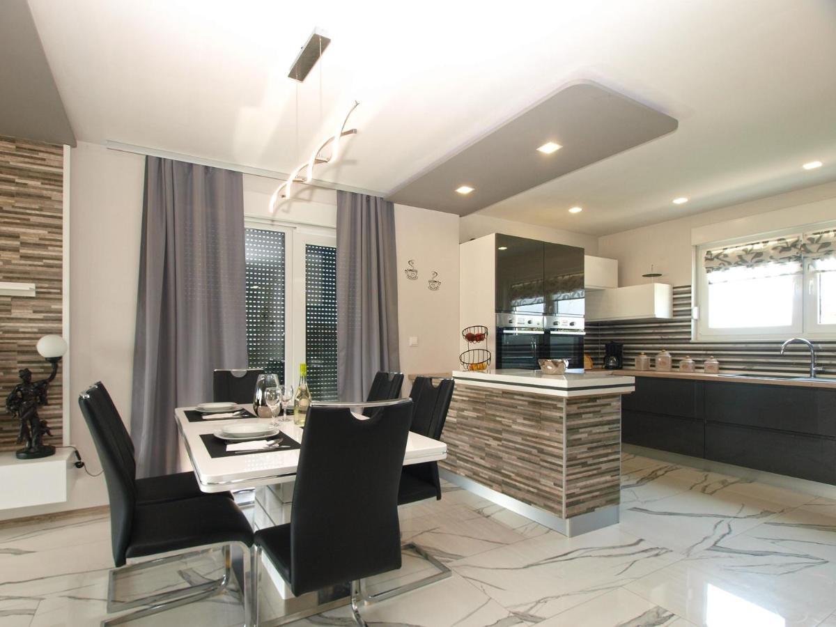 Villa Monteci 2052 Galizana Экстерьер фото